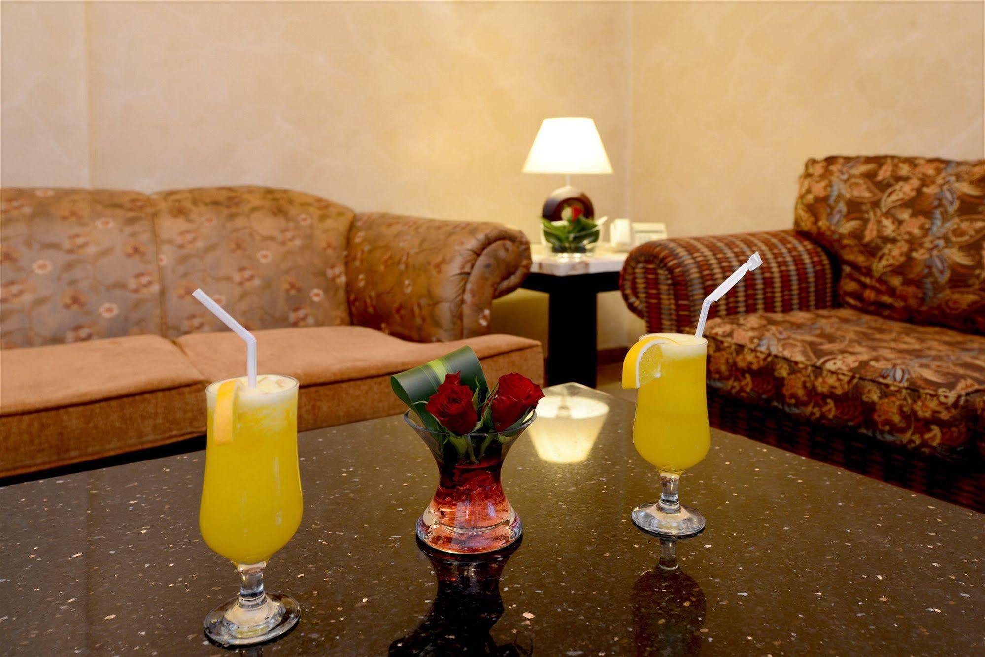 Hotel Boudl Al Olaya Ar Riyad Esterno foto